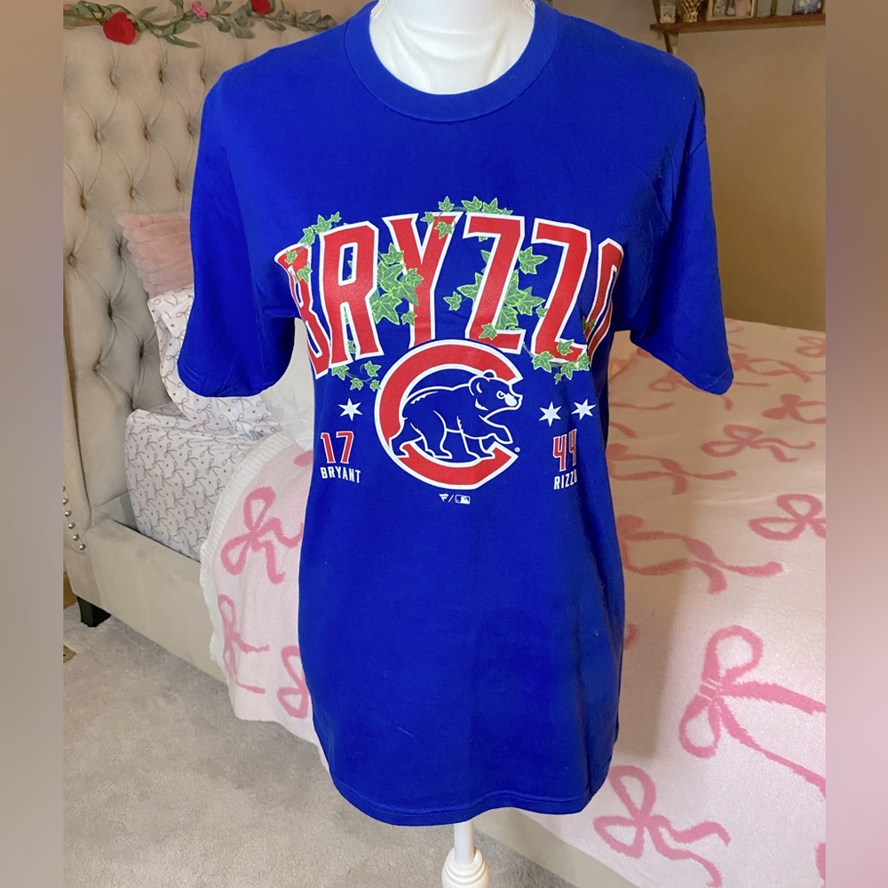 NWT Unisex BRYZZO Chicago Cubs Ivy Shirt - S